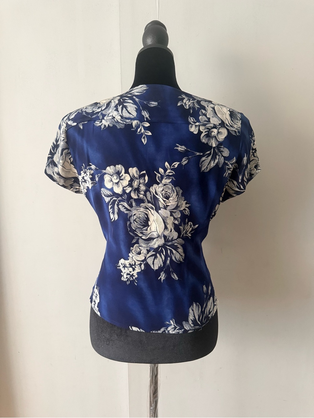 Women's Navy Floral Silk Button-Front Blouse - Picture 2 of 4